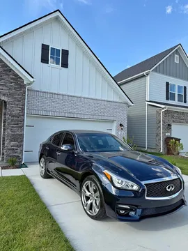 2017 Infiniti Q70 3.7 Sport