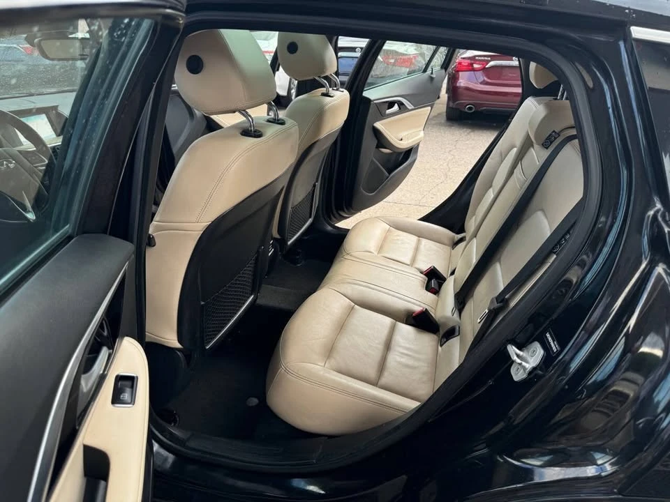 2017 Infiniti QX30 - Image 8 of 19