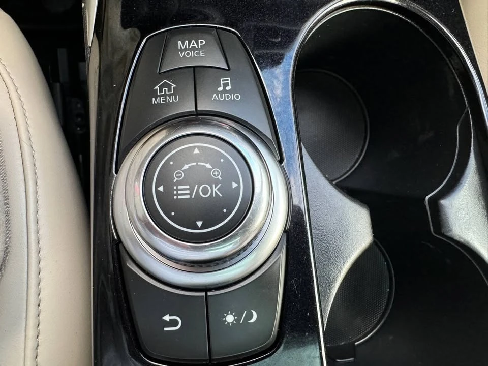 2017 Infiniti QX30 - Image 18 of 19