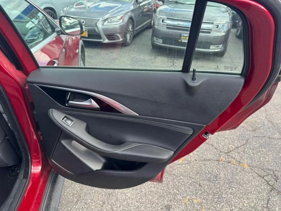 2017 Infiniti QX30 - Image 15 of 20