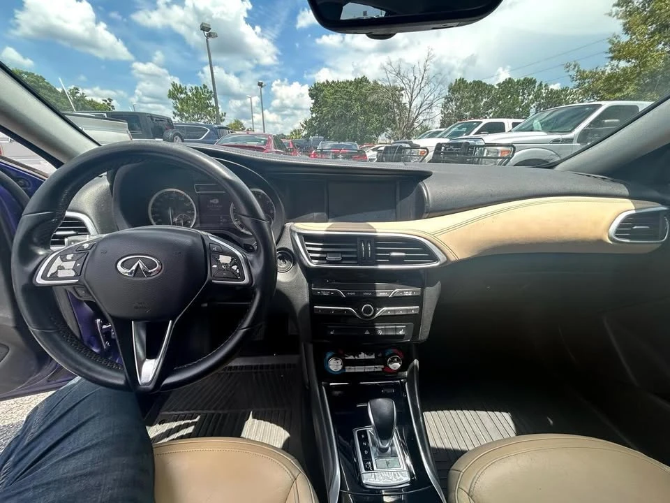 2017 Infiniti QX30 - Image 10 of 17