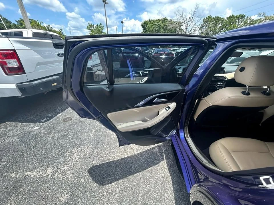 2017 Infiniti QX30 - Image 11 of 17