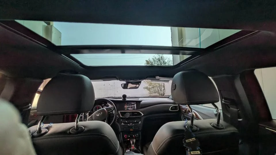 2017 Infiniti QX30 - Image 3 of 8