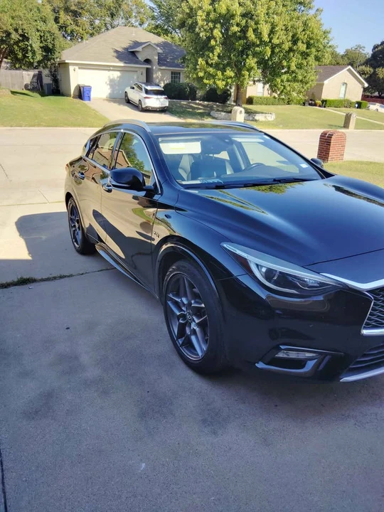 2017 Infiniti QX30 - Image 2 of 3