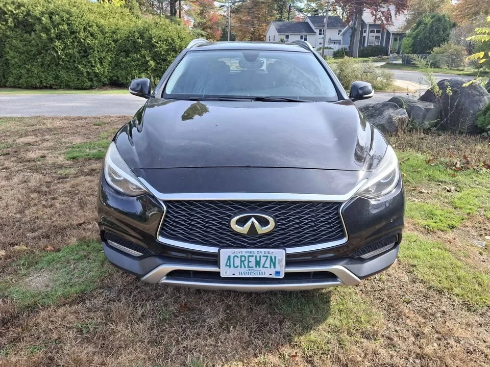 2017 Infiniti QX30 - Image 2 of 15