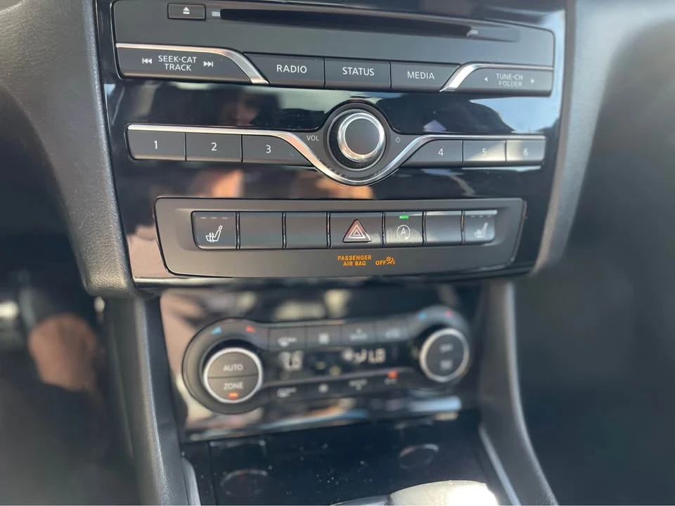 2017 Infiniti QX30 - Image 15 of 19