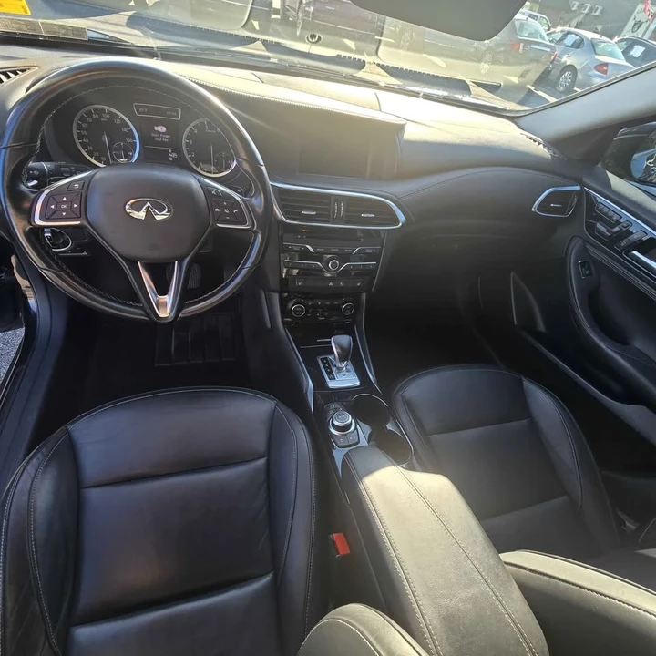 2017 Infiniti QX30 - Image 5 of 6