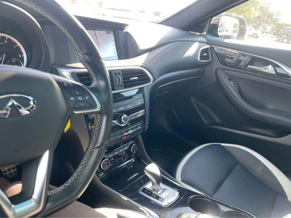 2017 Infiniti QX30 - Image 12 of 19