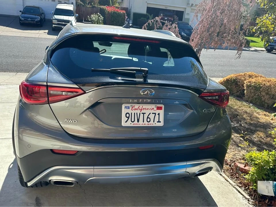 2017 Infiniti QX30 - Image 2 of 10