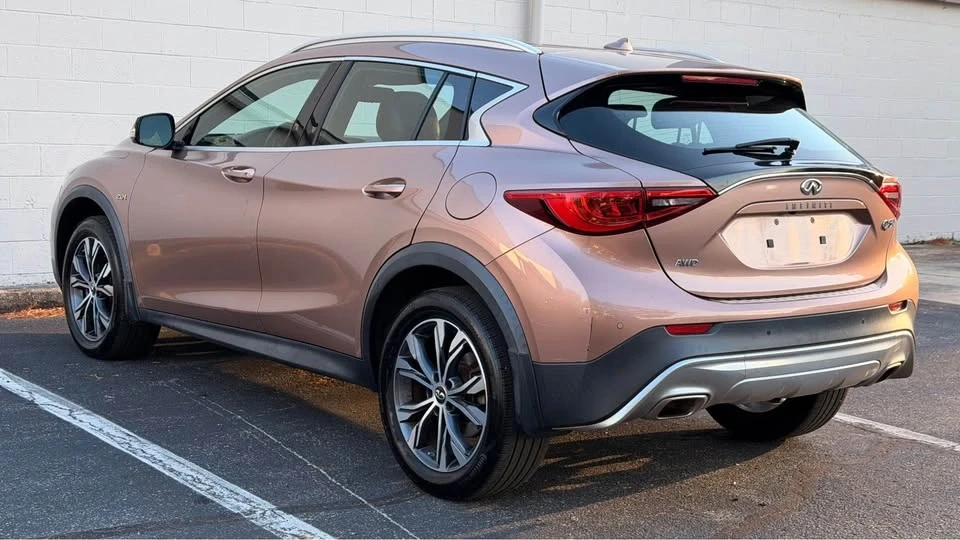 2017 Infiniti QX30 - Image 4 of 20