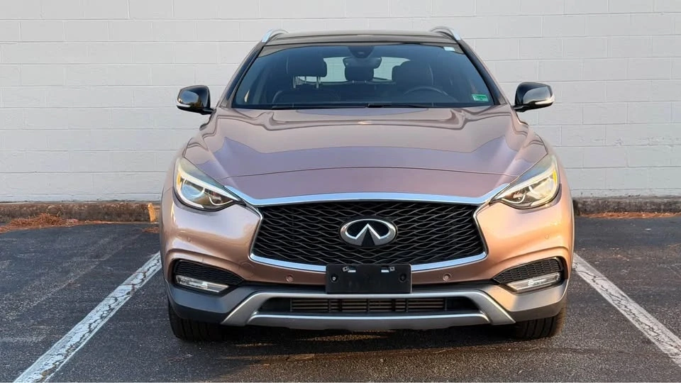 2017 Infiniti QX30 - Image 2 of 20