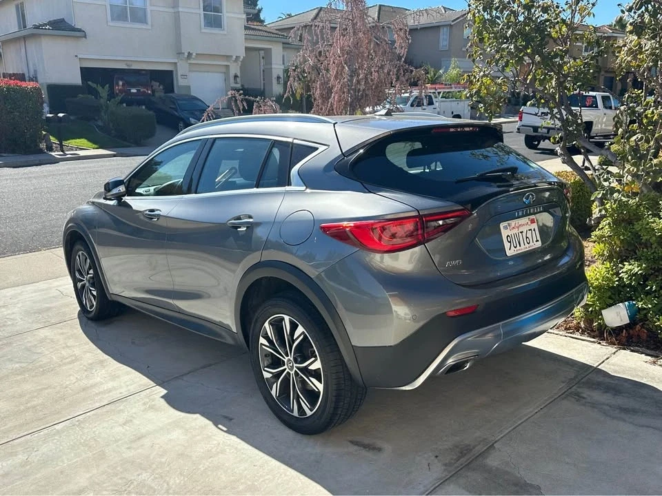 2017 Infiniti QX30 - Image 4 of 10