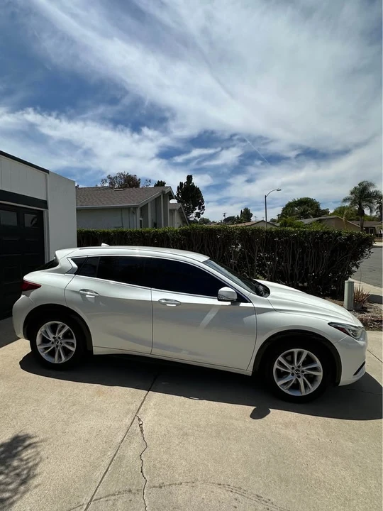 2017 Infiniti QX30 - Image 2 of 11