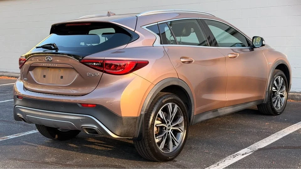 2017 Infiniti QX30 - Image 6 of 20