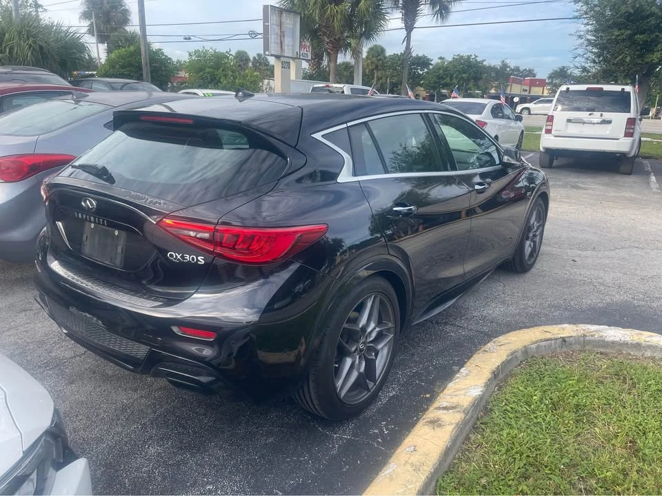 2017 Infiniti QX30 - Image 5 of 9