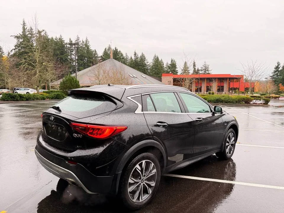 2017 Infiniti QX30 - Image 3 of 12