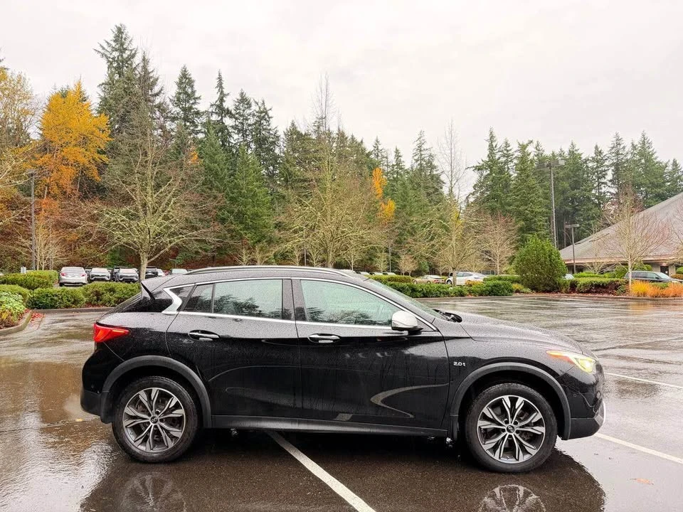 2017 Infiniti QX30 - Image 2 of 12
