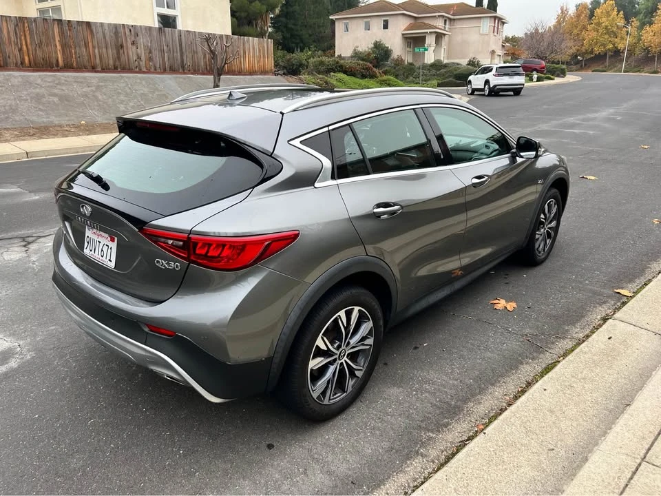 2017 Infiniti QX30 - Image 4 of 11