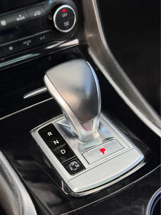 2017 Infiniti QX30 - Image 17 of 20