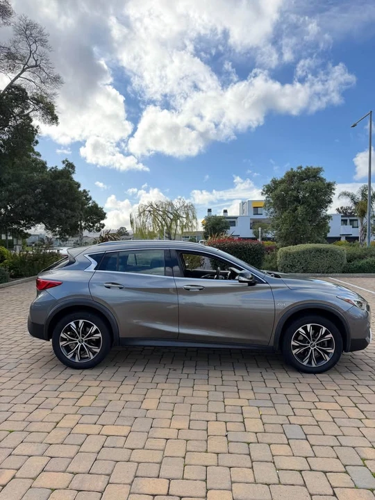 2017 Infiniti QX30 - Image 4 of 20