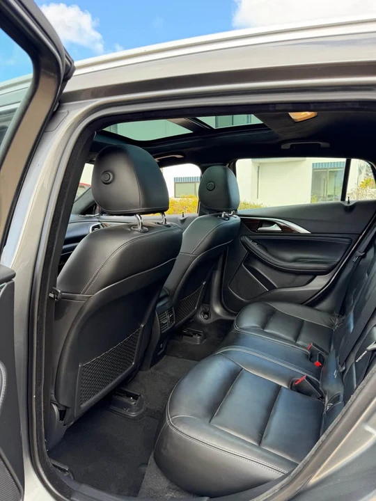 2017 Infiniti QX30 - Image 13 of 18