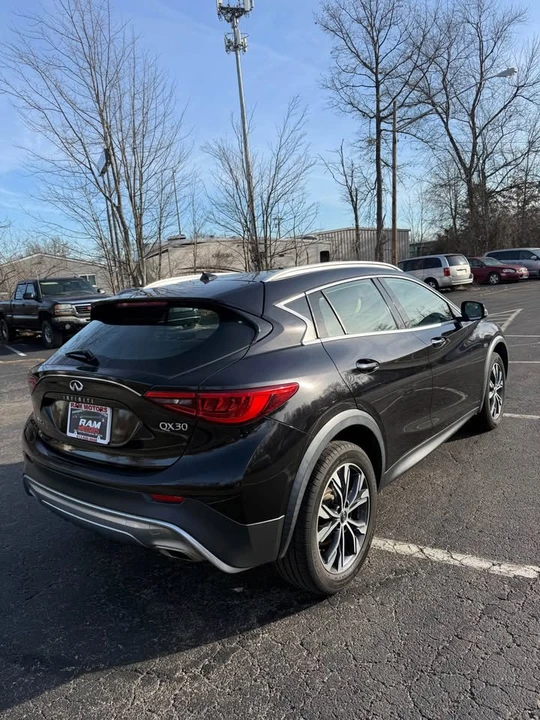 2017 Infiniti QX30 - Image 5 of 14