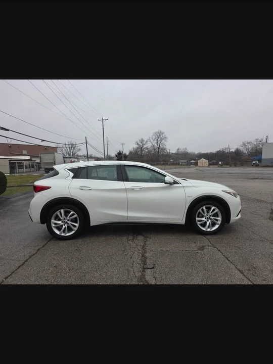 2017 Infiniti QX30 - Image 2 of 19