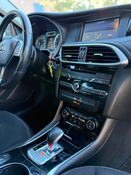 2017 Infiniti QX30 - Image 17 of 18