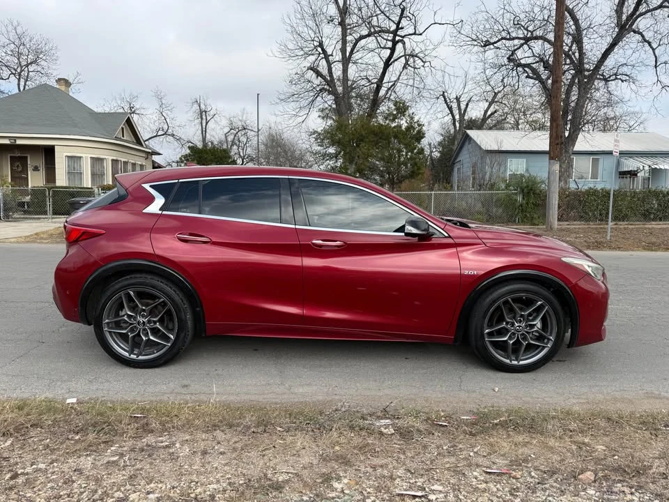 2017 Infiniti QX30 - Image 4 of 11