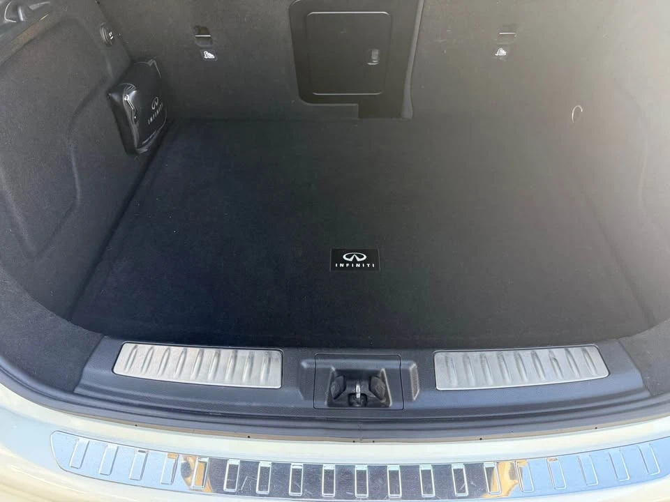 2017 Infiniti QX30 - Image 8 of 8