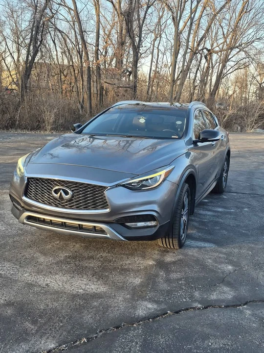 2017 Infiniti QX30 - Image 2 of 12