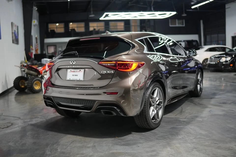 2017 Infiniti QX30 - Image 10 of 20