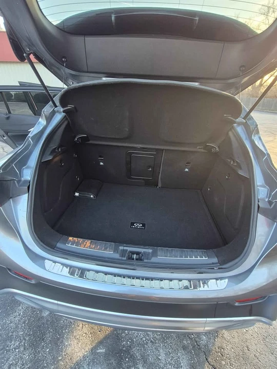 2017 Infiniti QX30 - Image 11 of 12