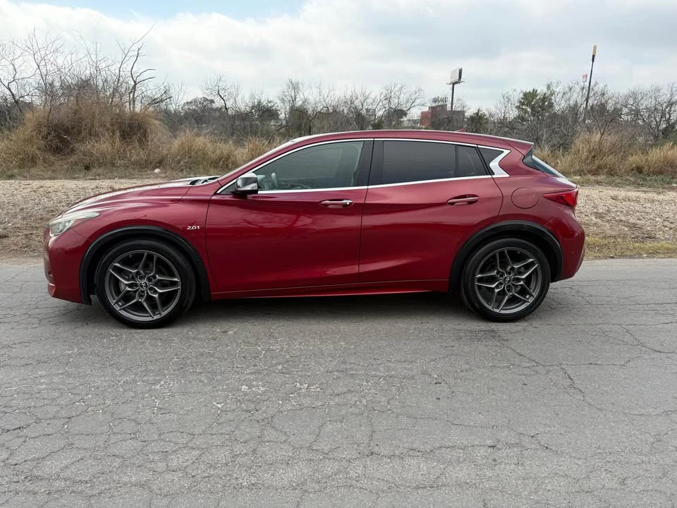 2017 Infiniti QX30 - Image 8 of 11