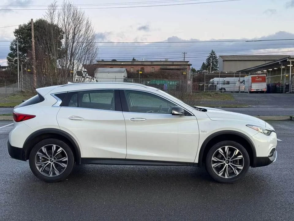2017 Infiniti QX30 - Image 6 of 13