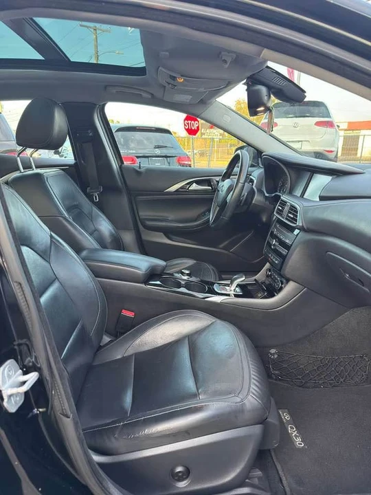 2017 Infiniti QX30 - Image 10 of 12