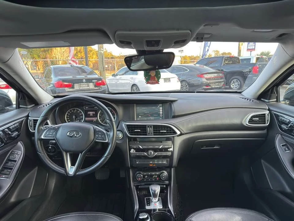 2017 Infiniti QX30 - Image 8 of 12