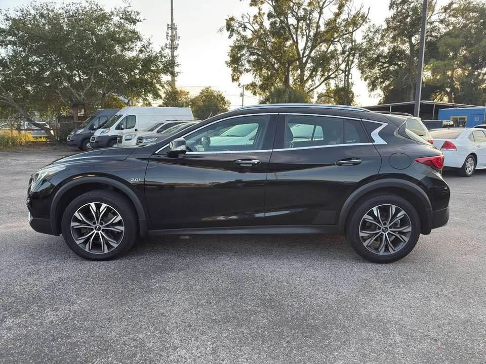 2017 Infiniti QX30 - Image 2 of 12