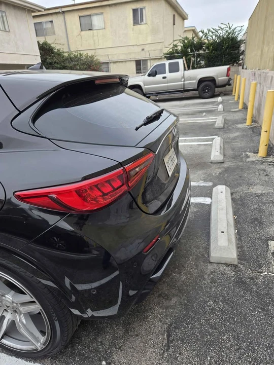 2017 Infiniti QX30 - Image 4 of 15