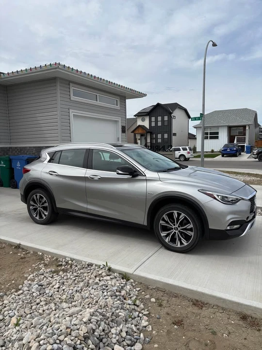 2017 Infiniti QX30 - Image 3 of 10