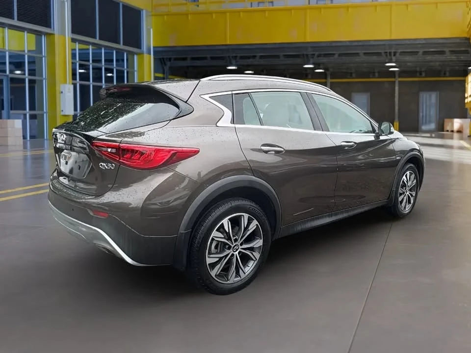 2017 Infiniti QX30 - Image 5 of 14