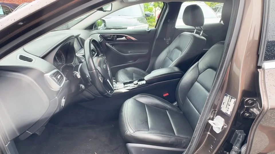 2017 Infiniti QX30 - Image 10 of 14