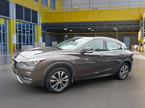 2017 Infiniti QX30 Premium