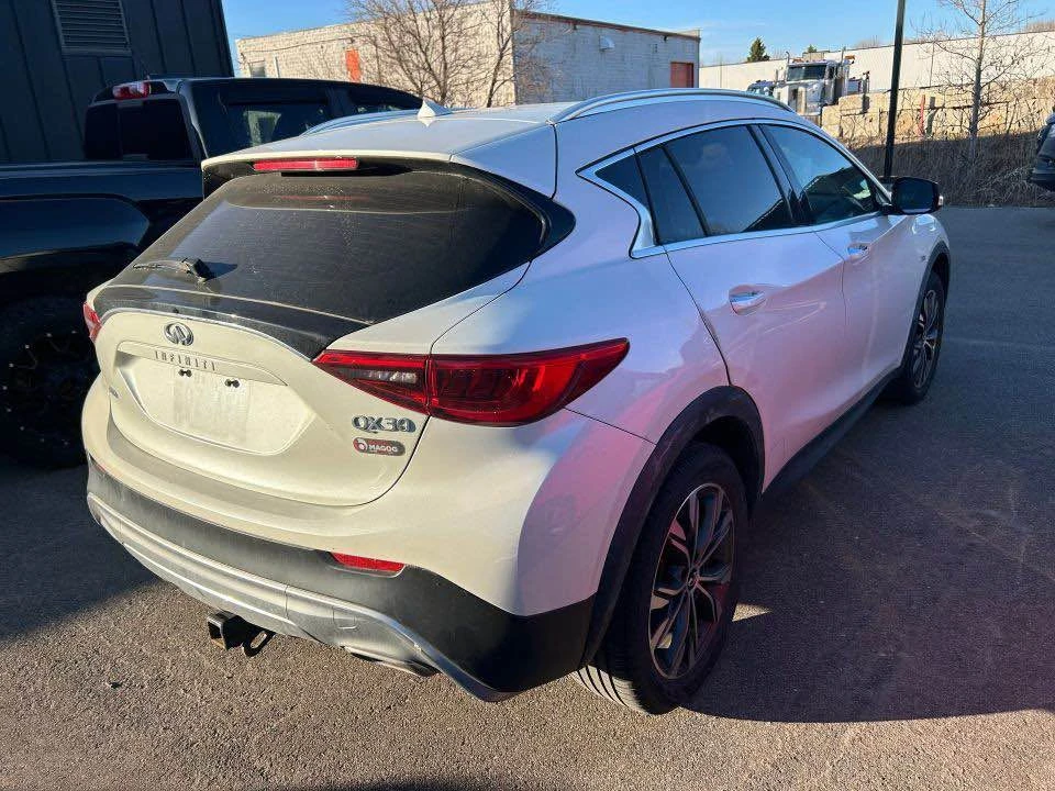 2017 Infiniti QX30 - Image 4 of 5