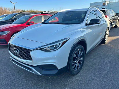 2017 Infiniti QX30 Luxury