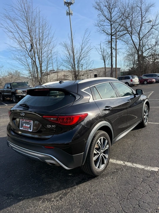 2017 Infiniti QX30 - Image 5 of 14