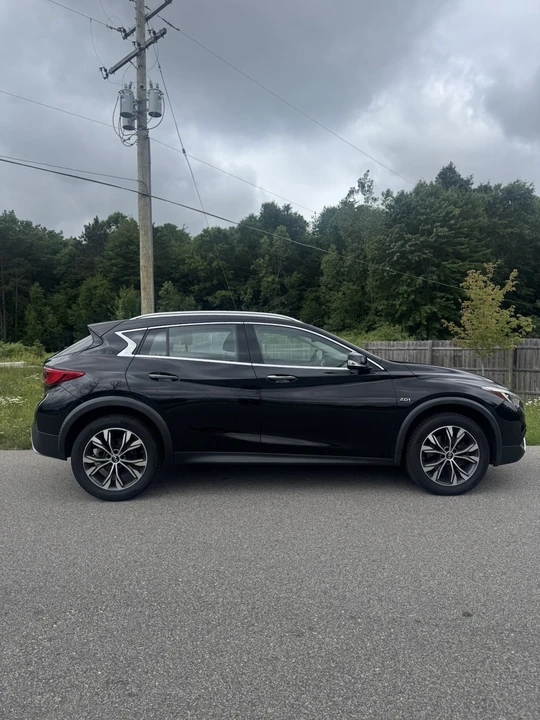 2017 Infiniti QX30 - Image 3 of 15