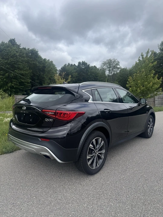 2017 Infiniti QX30 - Image 2 of 15