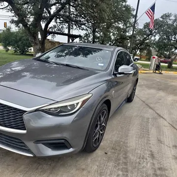 2017 Infiniti QX30 Essential Sport Utility 4D