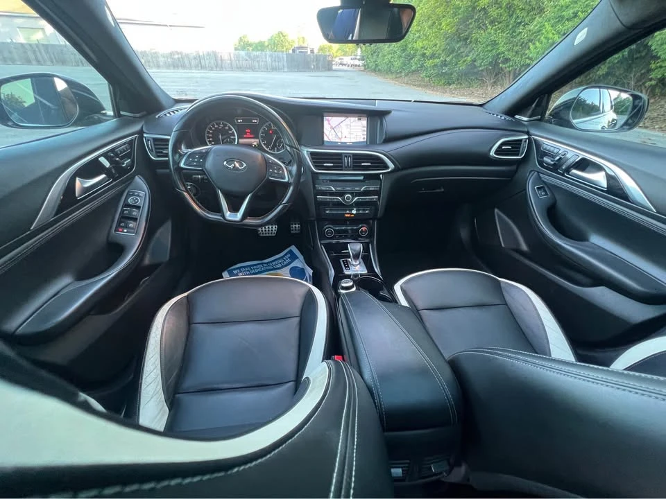 2017 Infiniti QX30 - Image 9 of 11